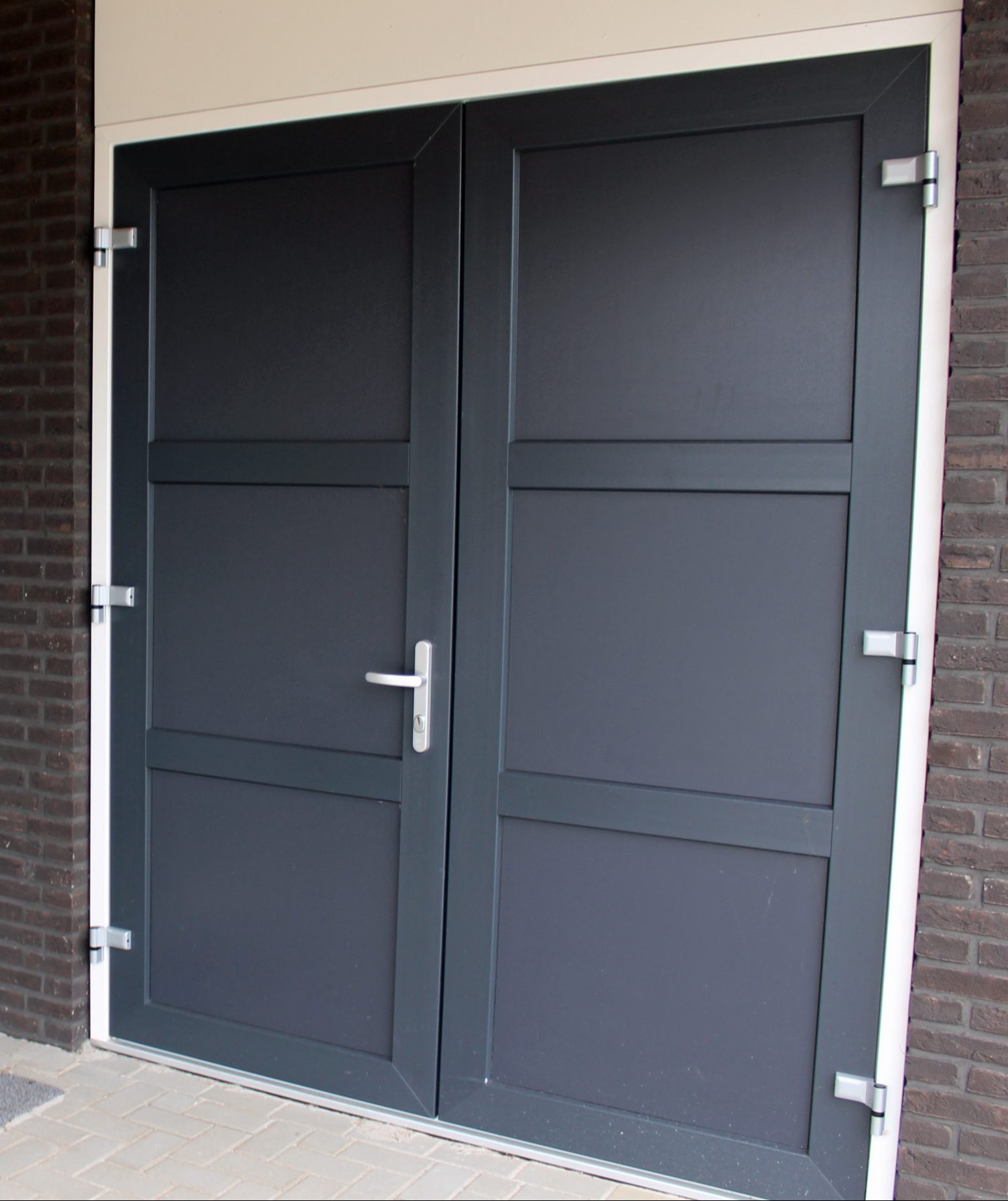 Garagedeur in het antraciet